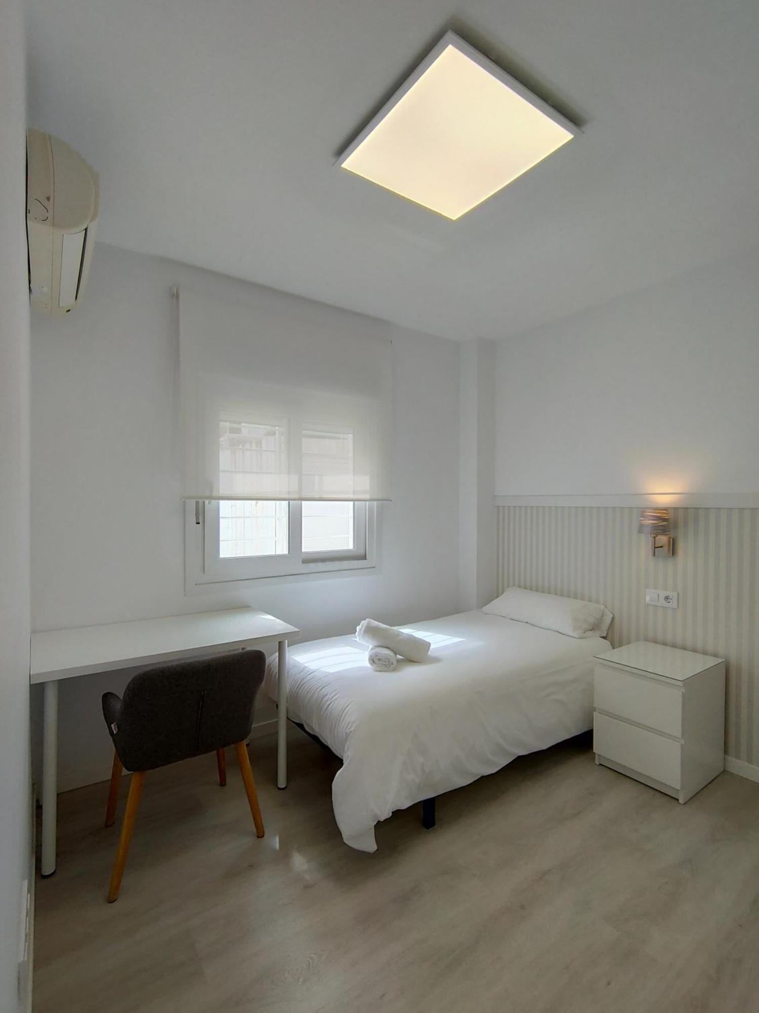 Casa Mallen, Con Amplia Terraza, En El Barrio De Nervion Apartamento *